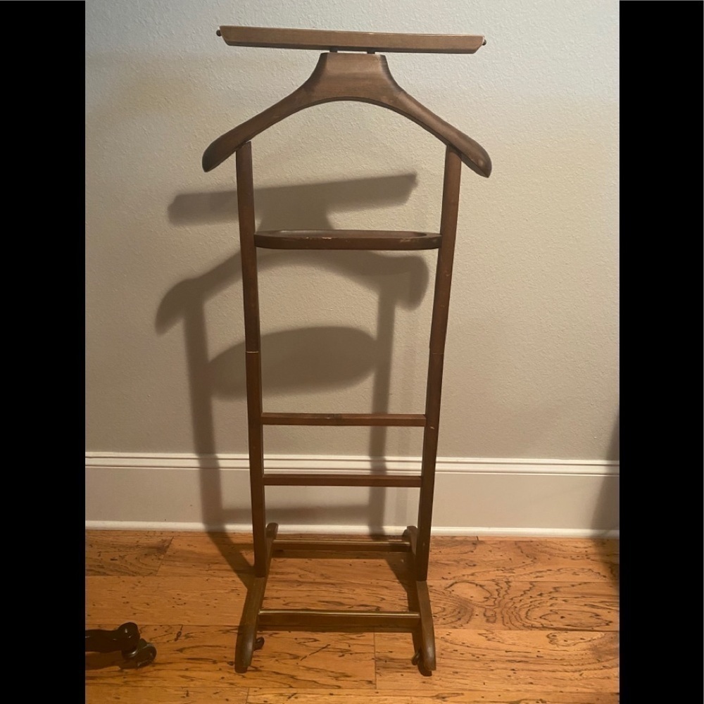 Amcrest Vintage Mid Century Wood Suit Valet​​​​​​​​​ - Picture 3 of 16